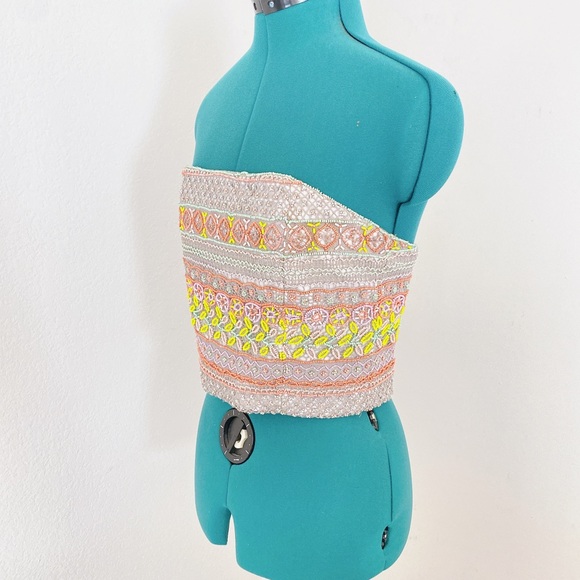 ALICE + OLIVIA COLORFUL CROPTOP BEADED SEQUIN BLOUSE - Picture 7 of 10